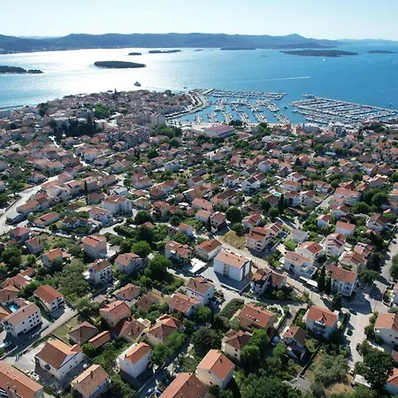 And Sinka Biograd Na Moru