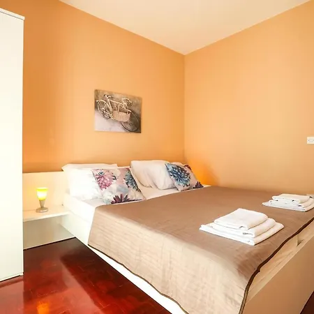 Guest house And Sinka 3*