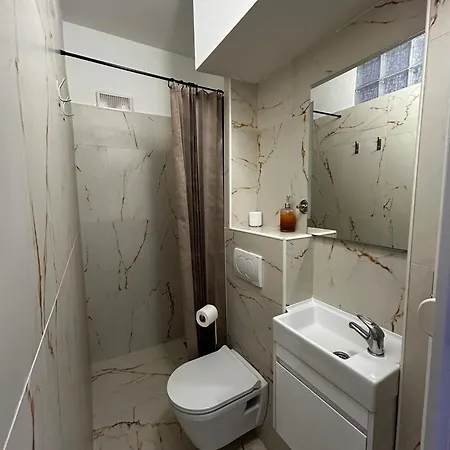 And Sinka 게스트하우스 3*