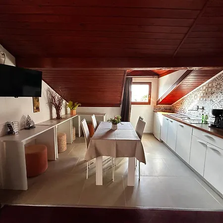 게스트하우스 And Sinka 3*